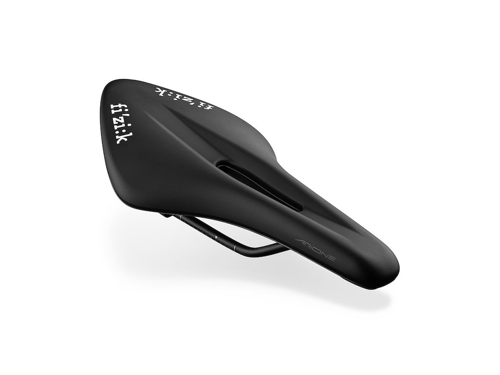 Fizik Vento Arione R5 Sadel Unisex 135 Mm Sort