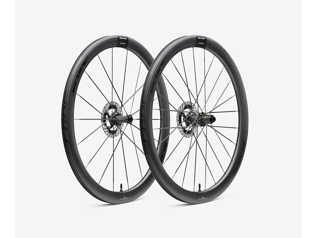 Scope Artech Disc Hjulsæt Carbon 700c 45mm Fælg Og Sram Xdr Body Black Decals 2025